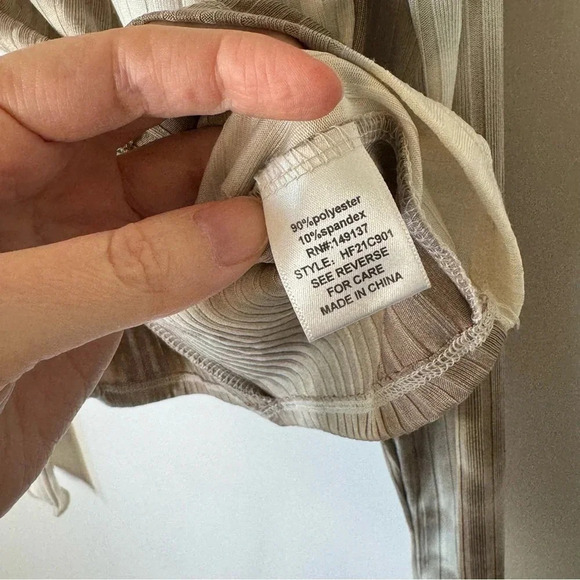 Hyfve Tie Dye Mock Neck Ribbed Crop Long Sleeve Size Small - Picture 7 of 9